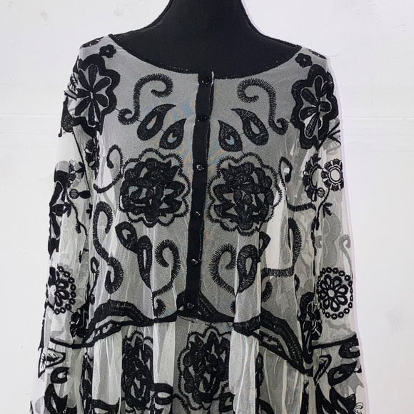 Lane Bryant sheer embroidered top - Picture 8 of 8